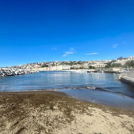 Mare Chiaja דירה